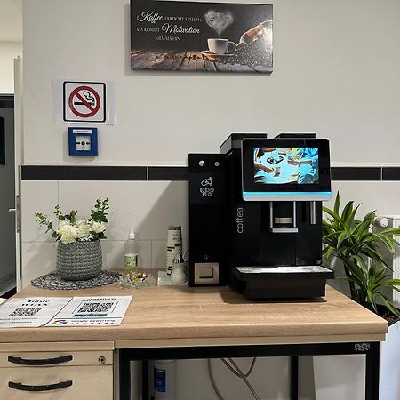 Mk Hostel Oyten - Free Wifi & Parking - 24H Check-In エクステリア 写真