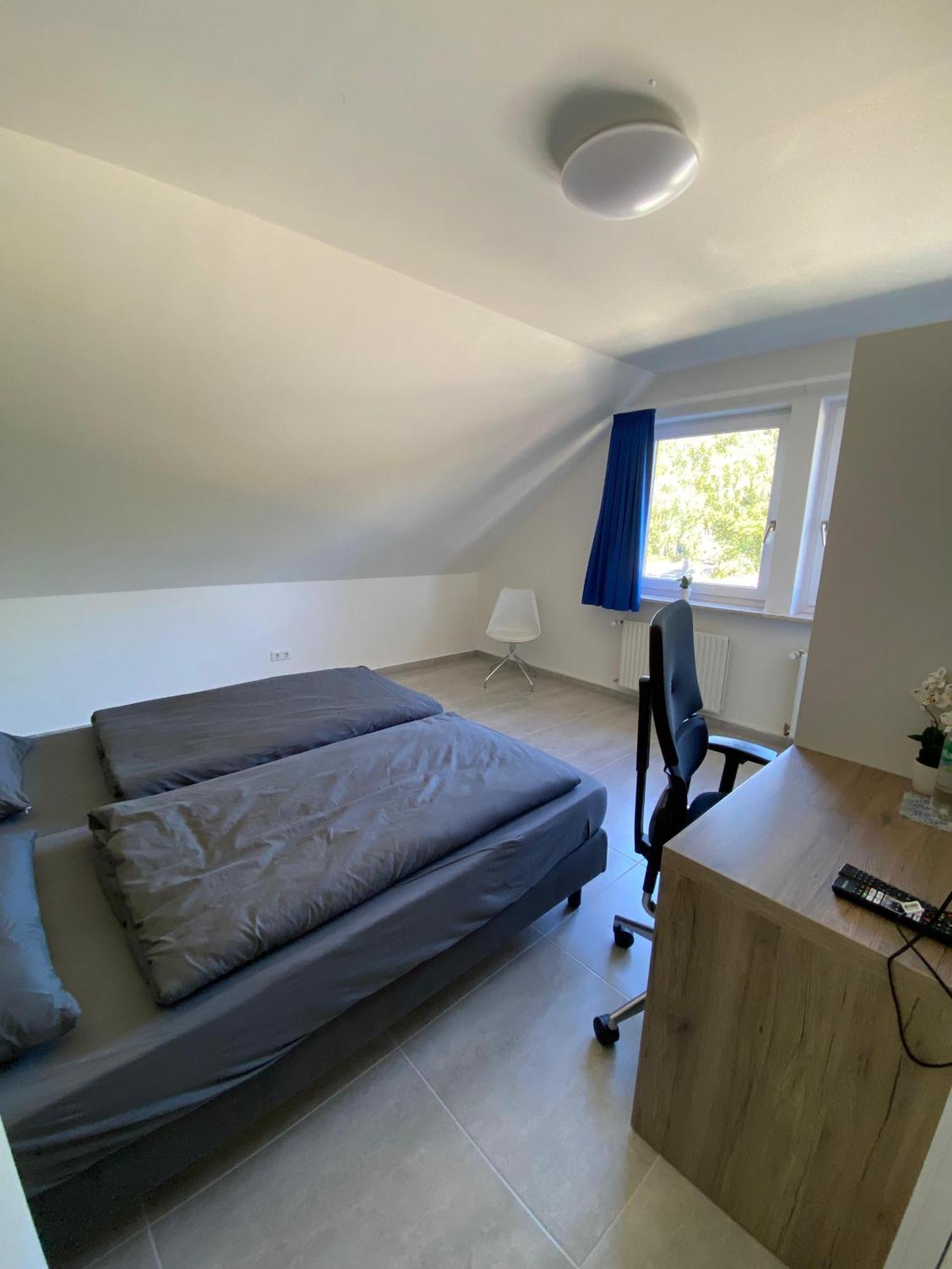Mk Hostel Oyten - Free Wifi & Parking - 24H Check-In エクステリア 写真