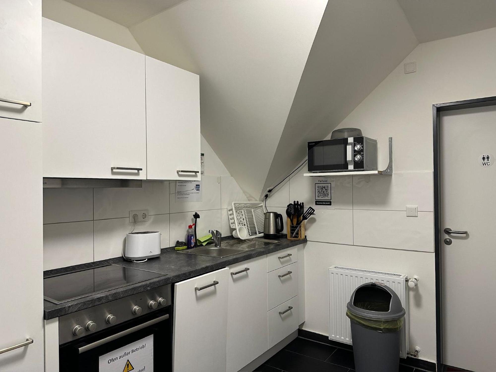 Mk Hostel Oyten - Free Wifi & Parking - 24H Check-In エクステリア 写真