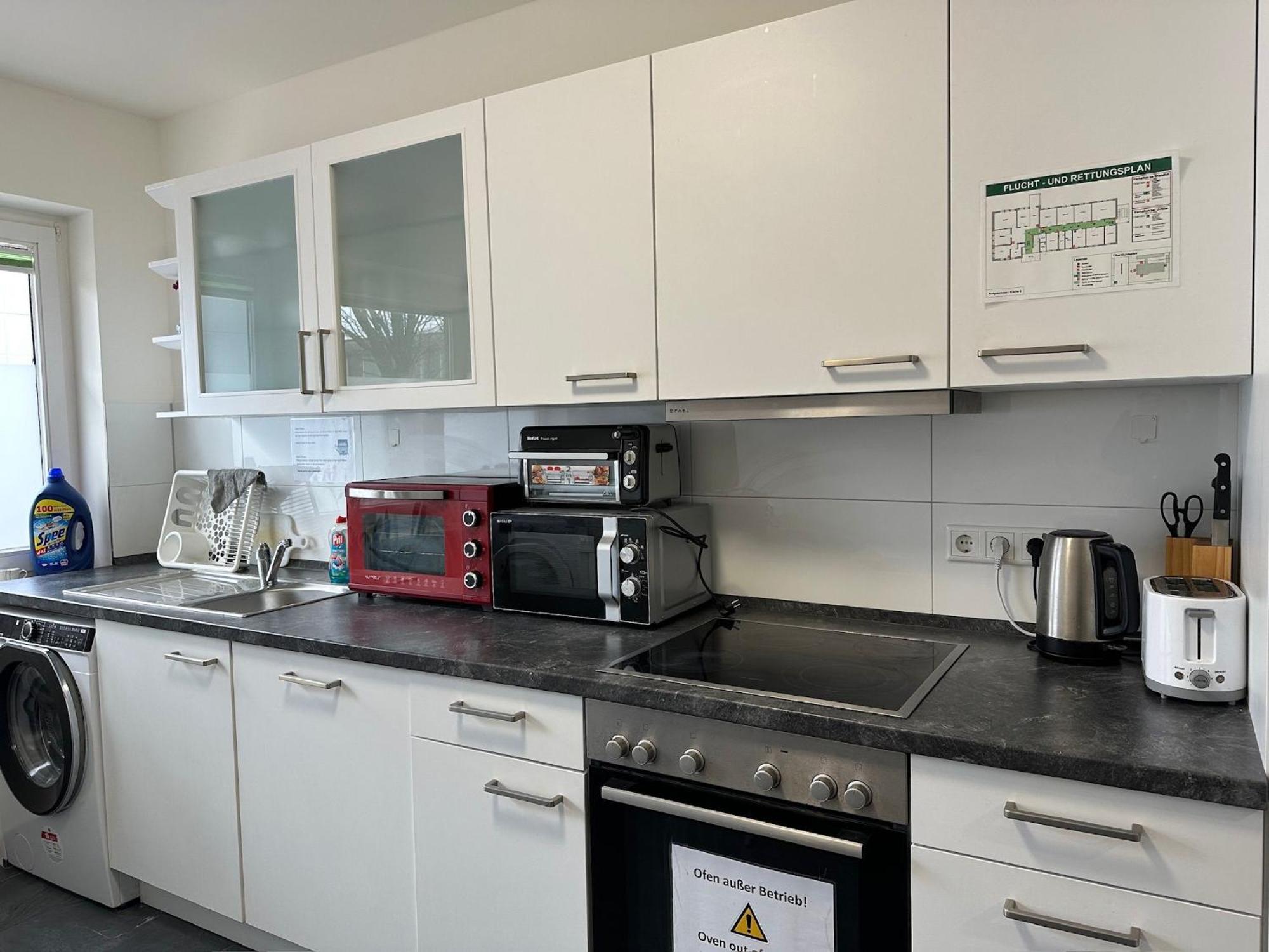 Mk Hostel Oyten - Free Wifi & Parking - 24H Check-In エクステリア 写真