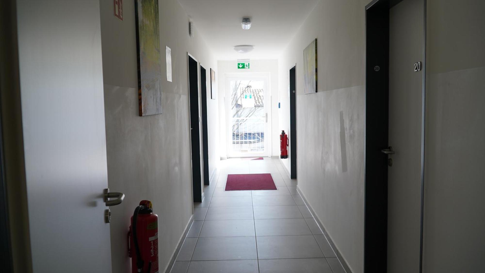 Mk Hostel Oyten - Free Wifi & Parking - 24H Check-In エクステリア 写真