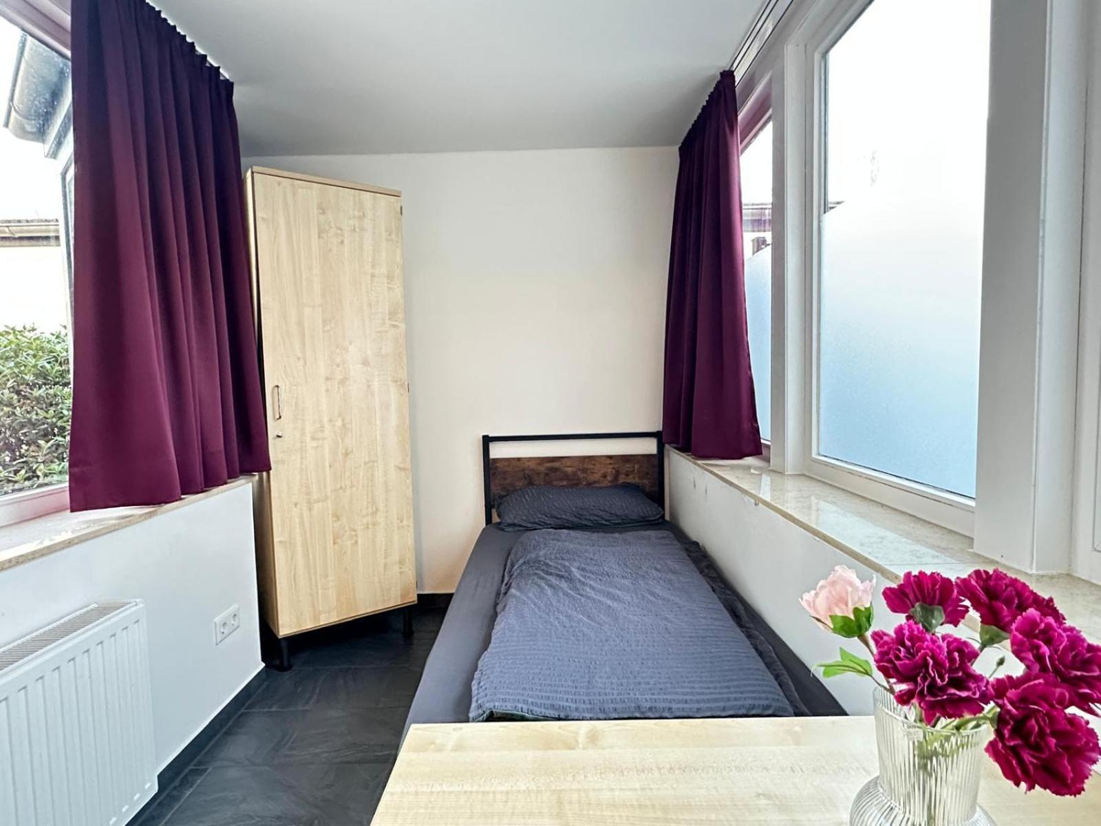 Mk Hostel Oyten - Free Wifi & Parking - 24H Check-In エクステリア 写真