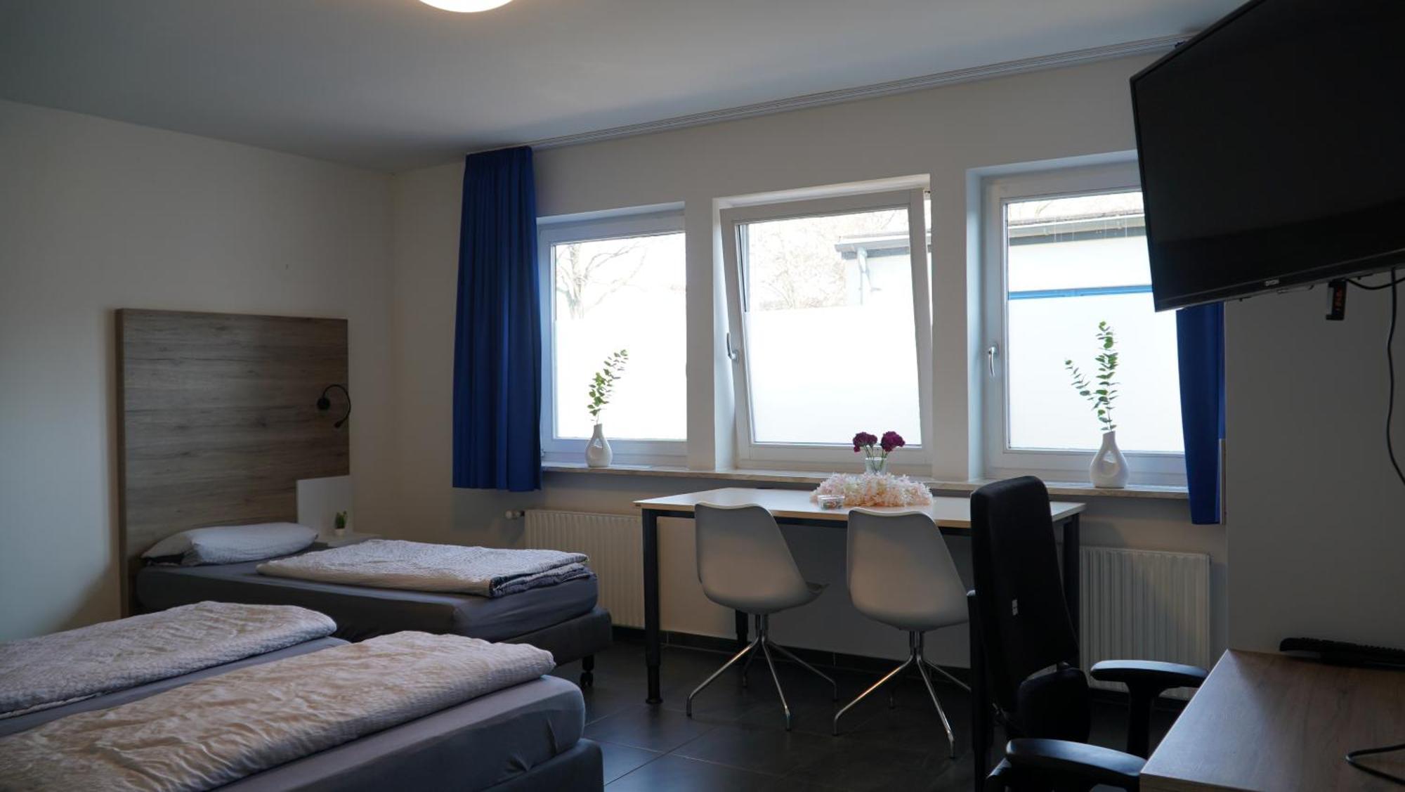 Mk Hostel Oyten - Free Wifi & Parking - 24H Check-In エクステリア 写真