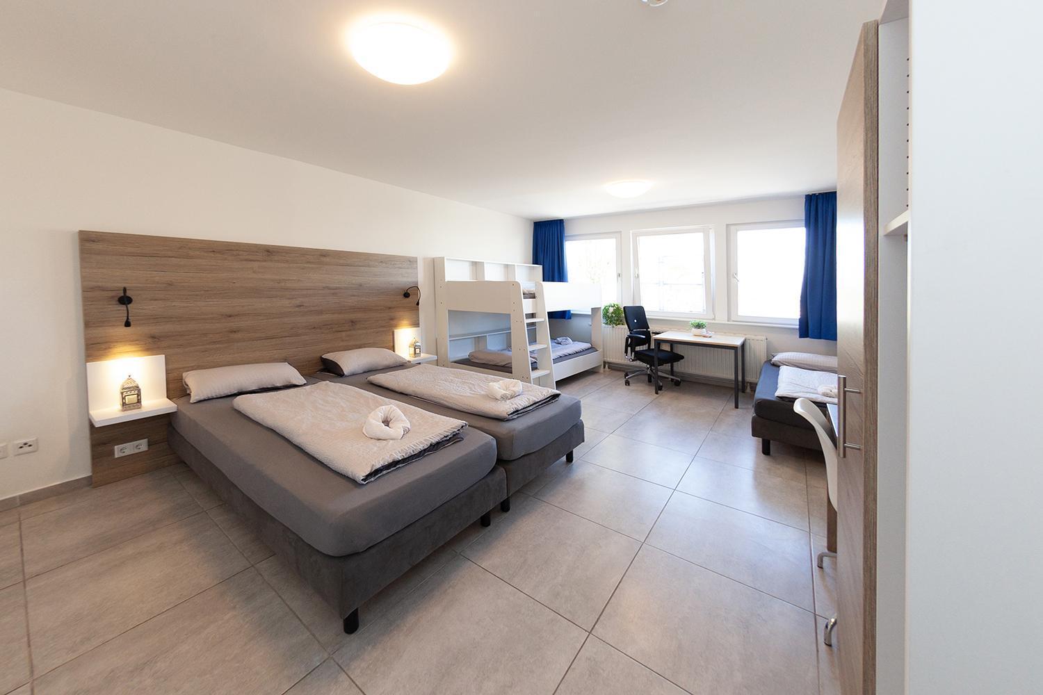 Mk Hostel Oyten - Free Wifi & Parking - 24H Check-In エクステリア 写真