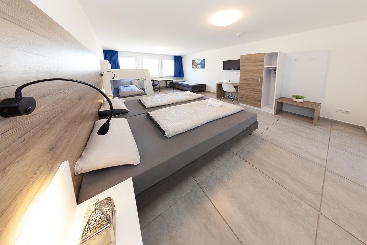 Mk Hostel Oyten - Free Wifi & Parking - 24H Check-In エクステリア 写真